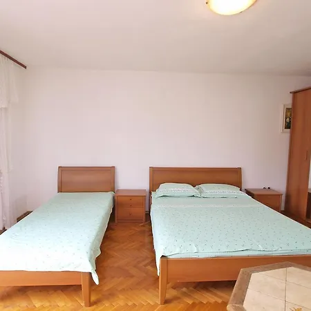 Prostin 772 Appartement *